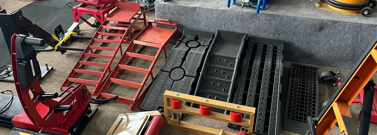 Service Ramp showroom